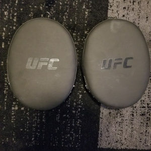 UFC Double Punch Mitts